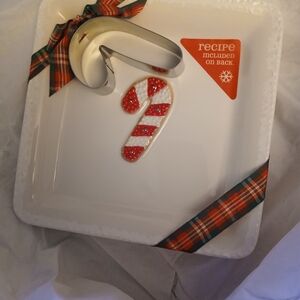 Candy Cane Cookie Plate with Cutter